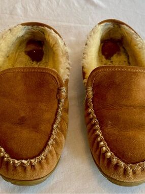 L.L. Bean Chestnut Brown Suede Shearling Moccasins